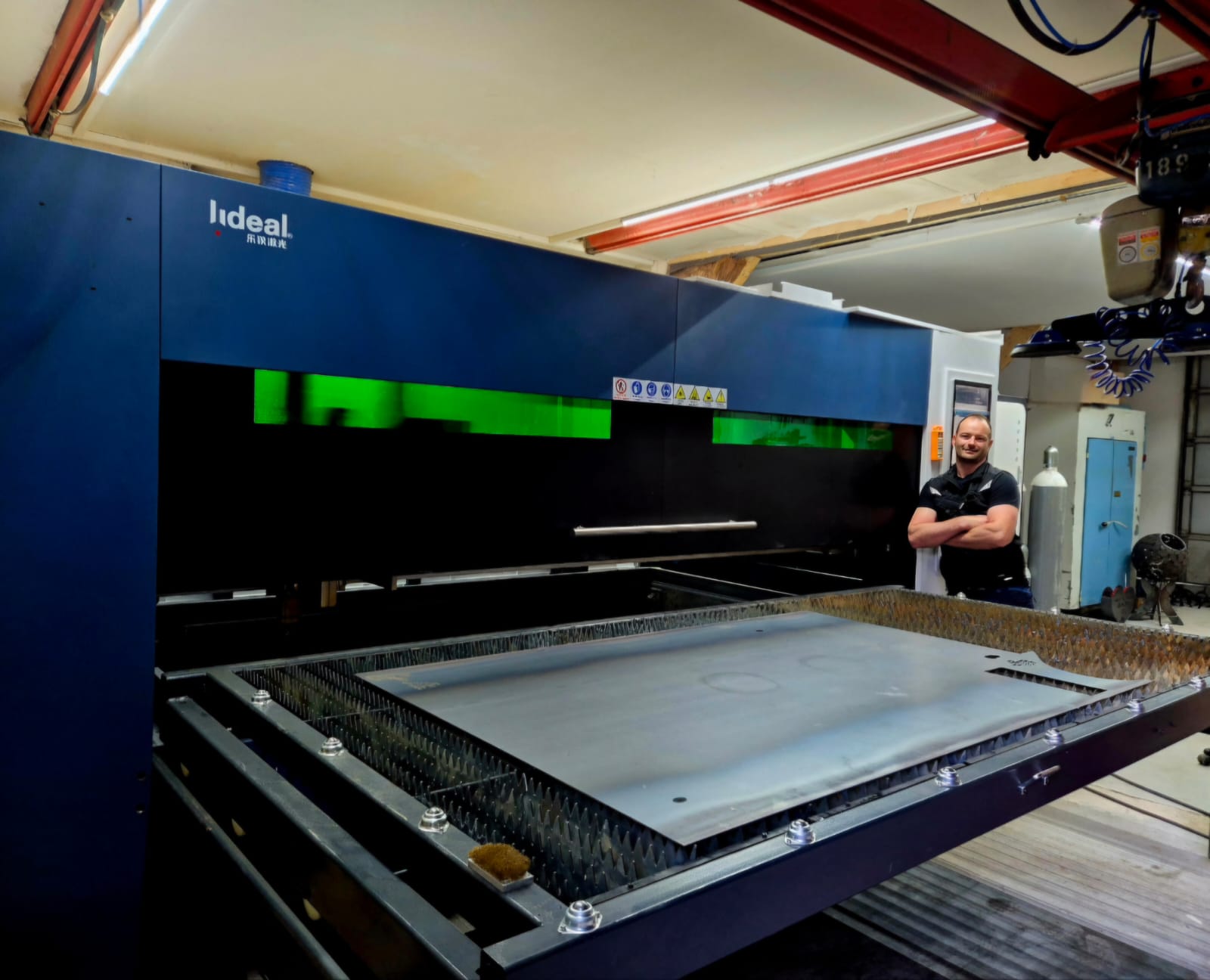 Iideal LG-1530 Faserlaser Alois Pilsl